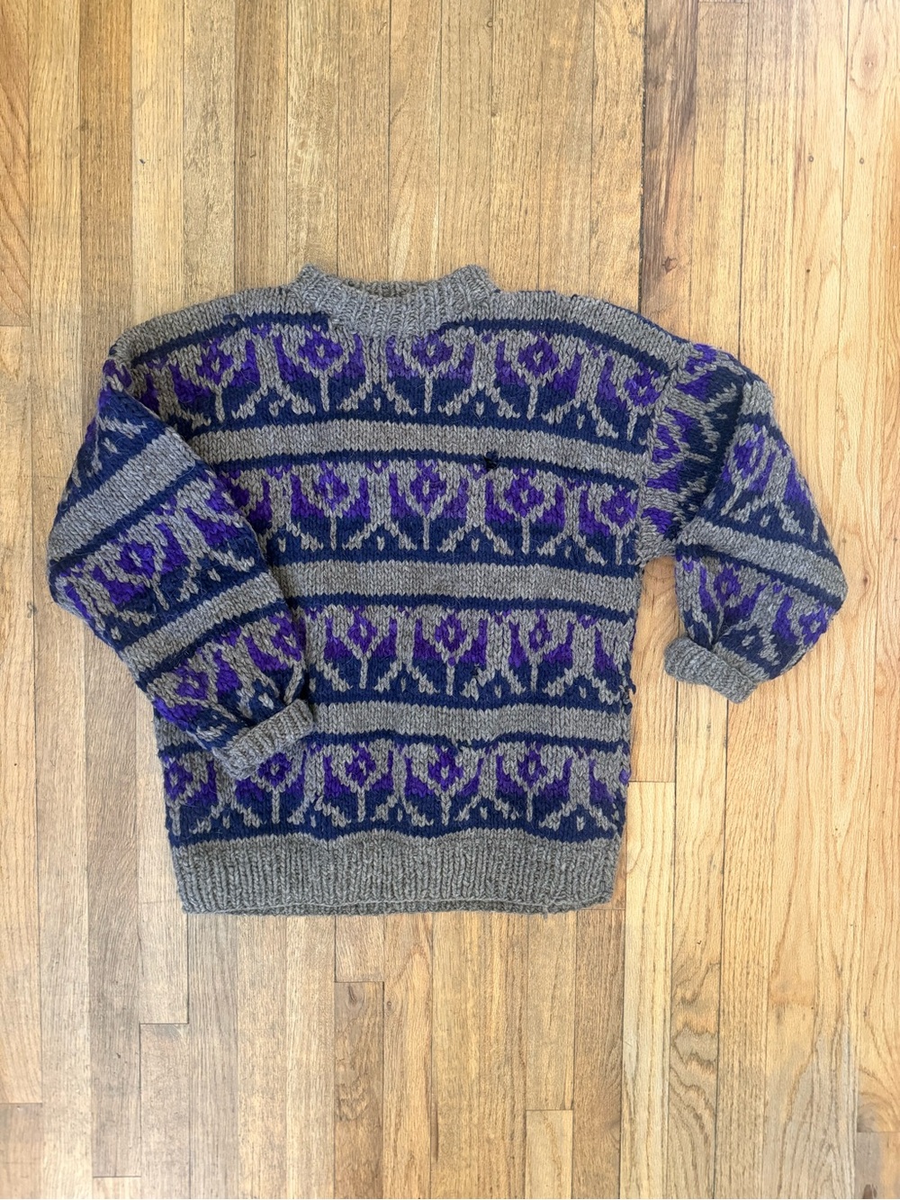 Ecuadorian Hand-knit Unisex Wool Sweater